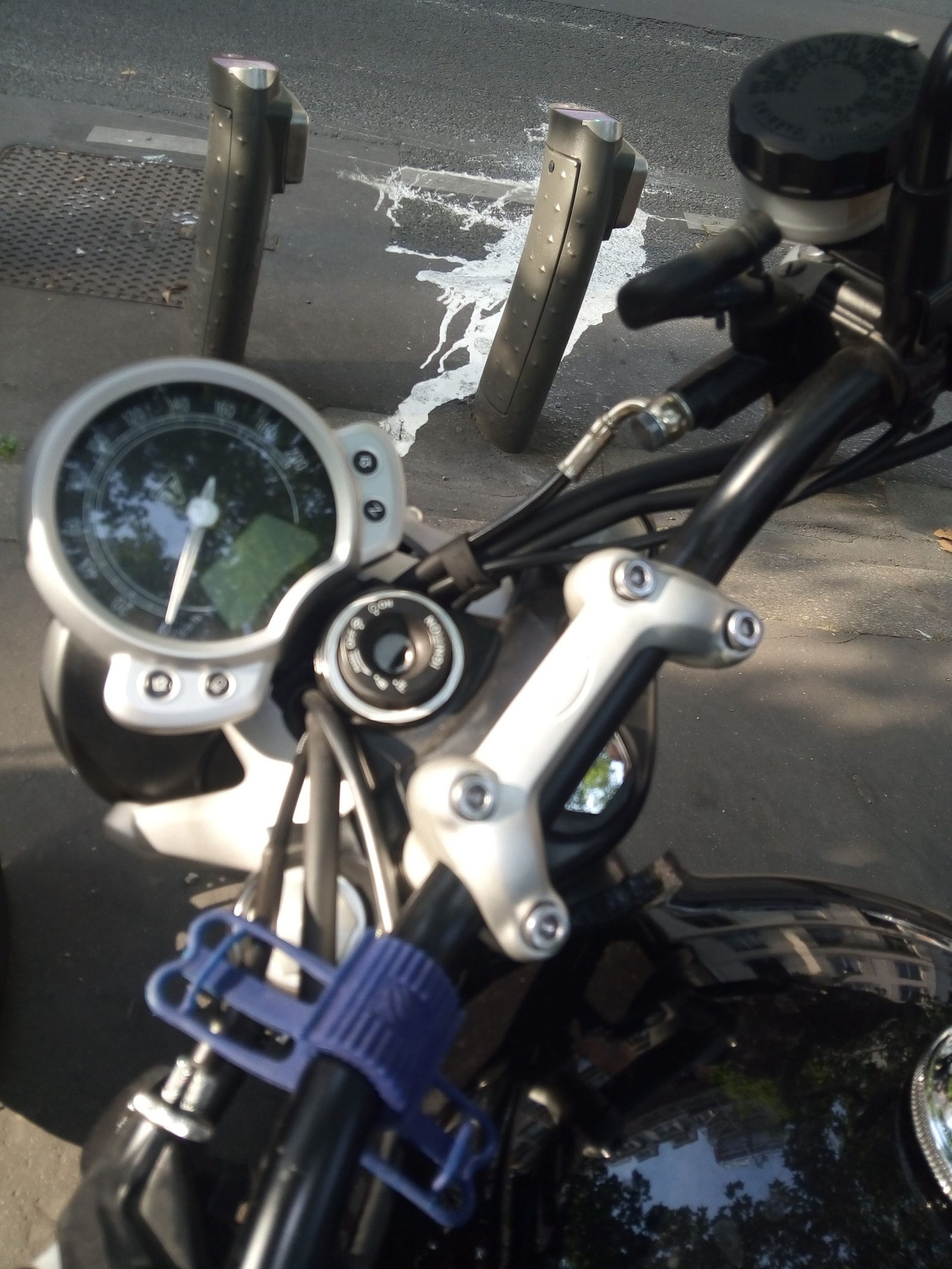 anneau de fixation de smartphone sur un guidon CICLICK