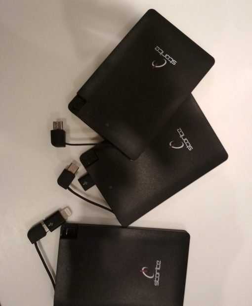 batterie de poche pour smartphone, cordon intégré pour recharger un accessoire rechargeable par USB et adaptateur iPHONE