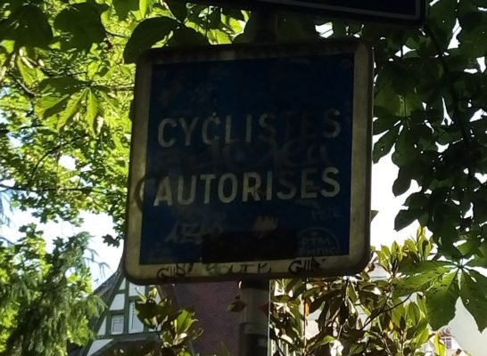 cyclistes_autorisés panneau "cyclistes autorisés", à Strasbourg