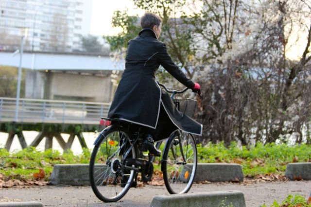 alternative chic au poncho de vélo