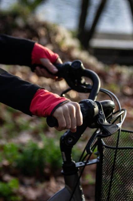 des manchons pour le confort et la visibilité